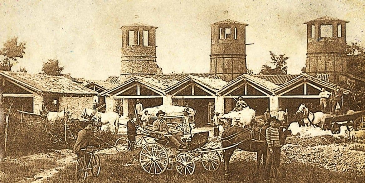 As origens no trabalho da cal (imagem histórica)